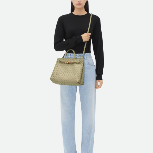 Andiamo Handbag