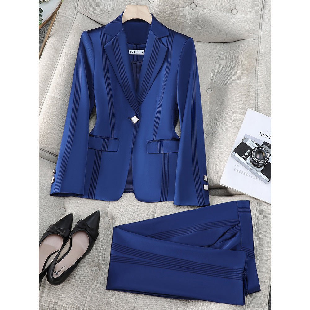 Chloé Rousseau Regal Poise Set