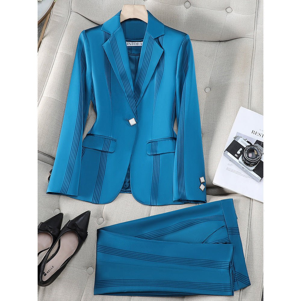 Chloé Rousseau Regal Poise Set
